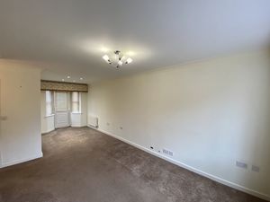 Lounge/Diner- click for photo gallery